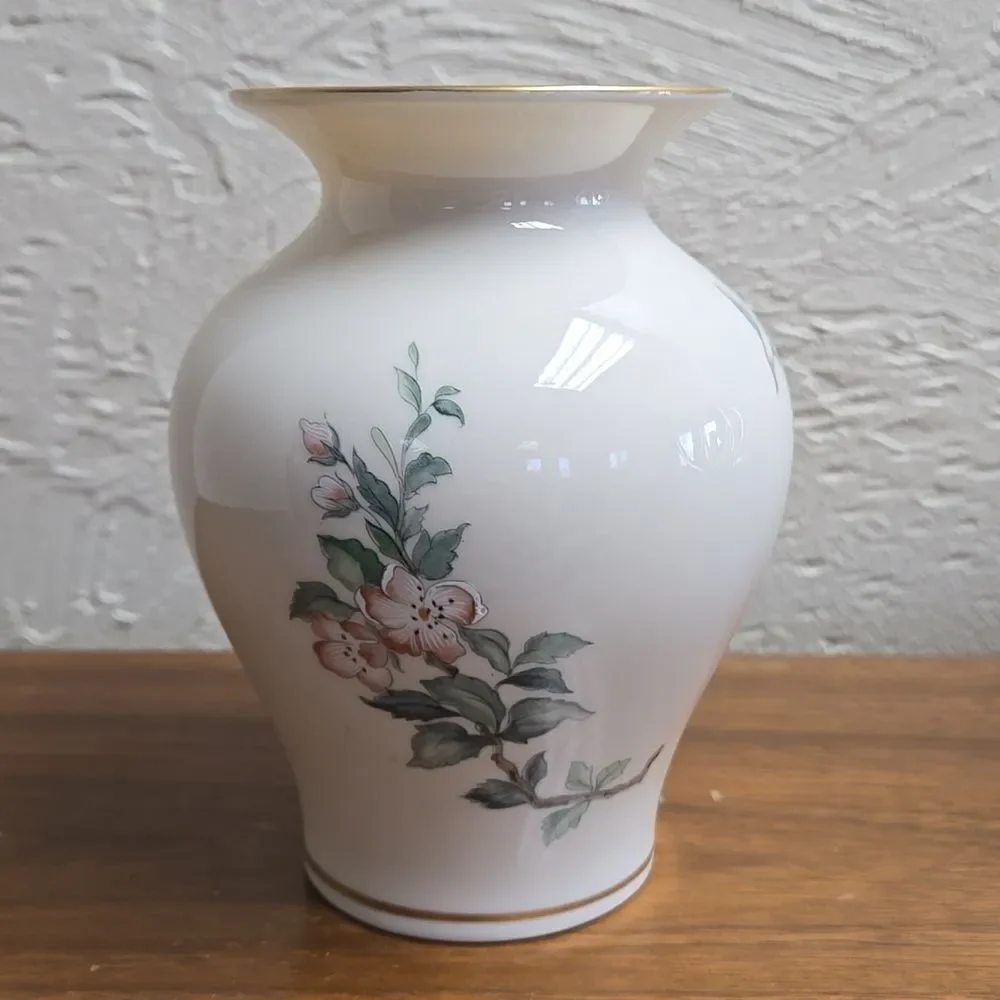 LENOX SERENADE VASE, VINTAGE